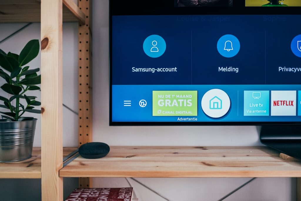 Best IPTV service USA streaming on a large living room TV